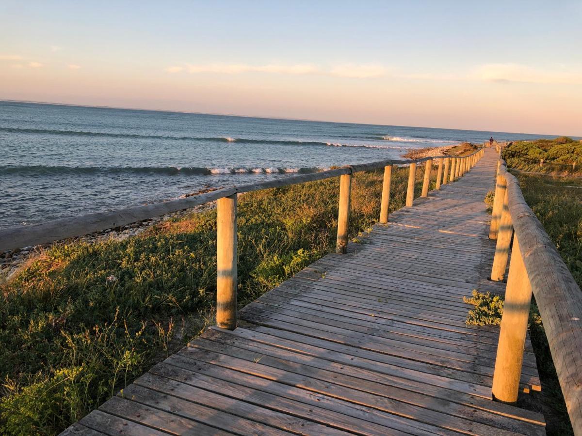 Villa Chasing daylight Struisbaai Exterior foto